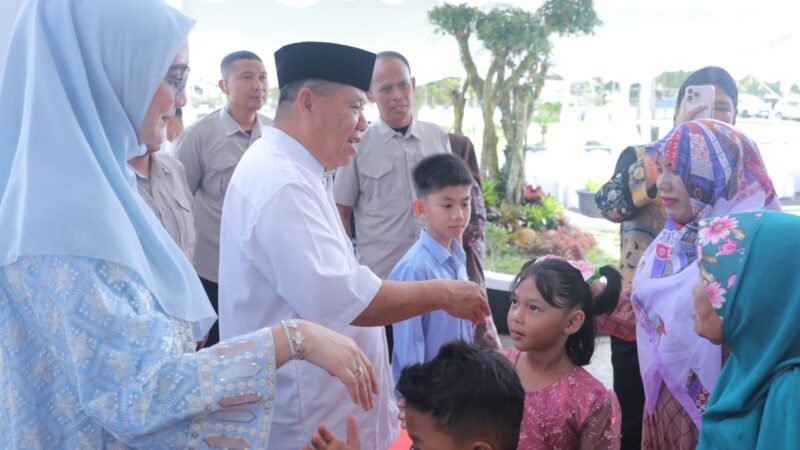 Hidayat Arsani Gelar Open House